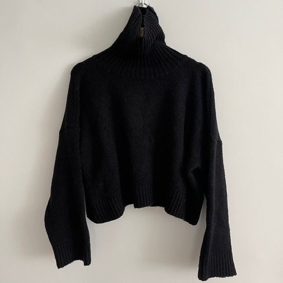 SOLD 2 FOR $25 DEAL! Black Acrylic Turtleneck - Picture 1 of 3